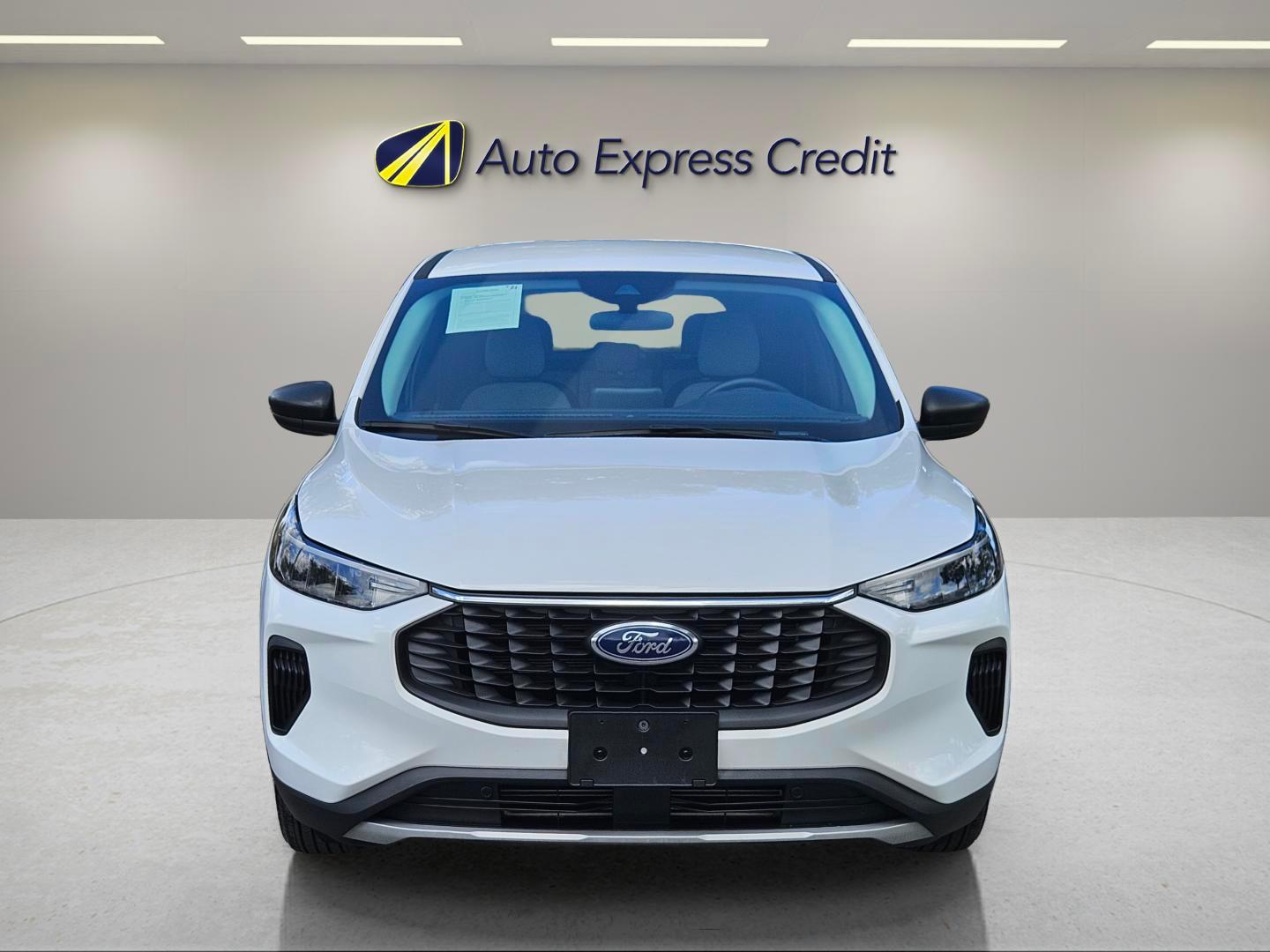 Ford Escape Active - Thumbnail 2