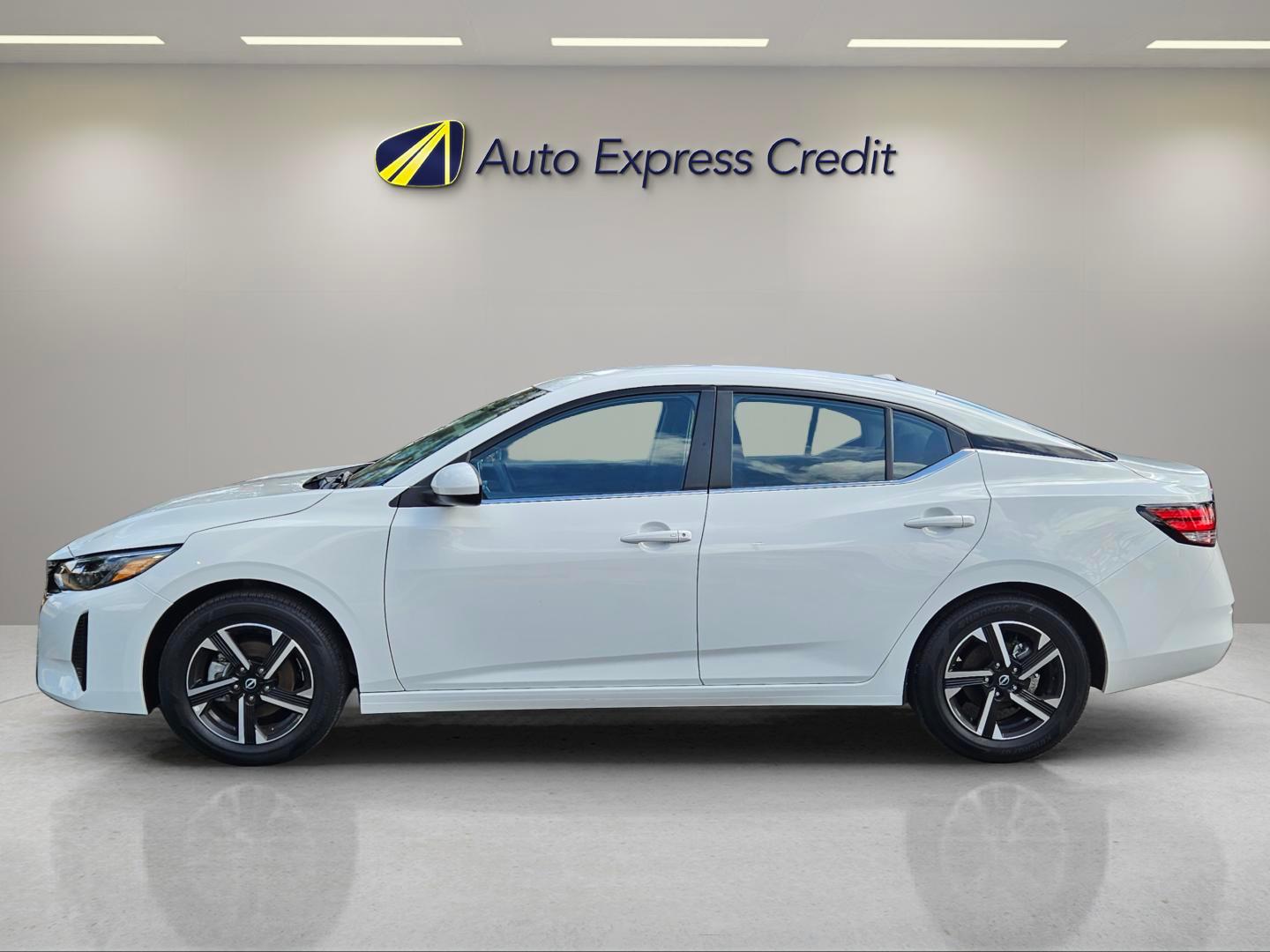 Nissan Sentra Sv - Thumbnail 8