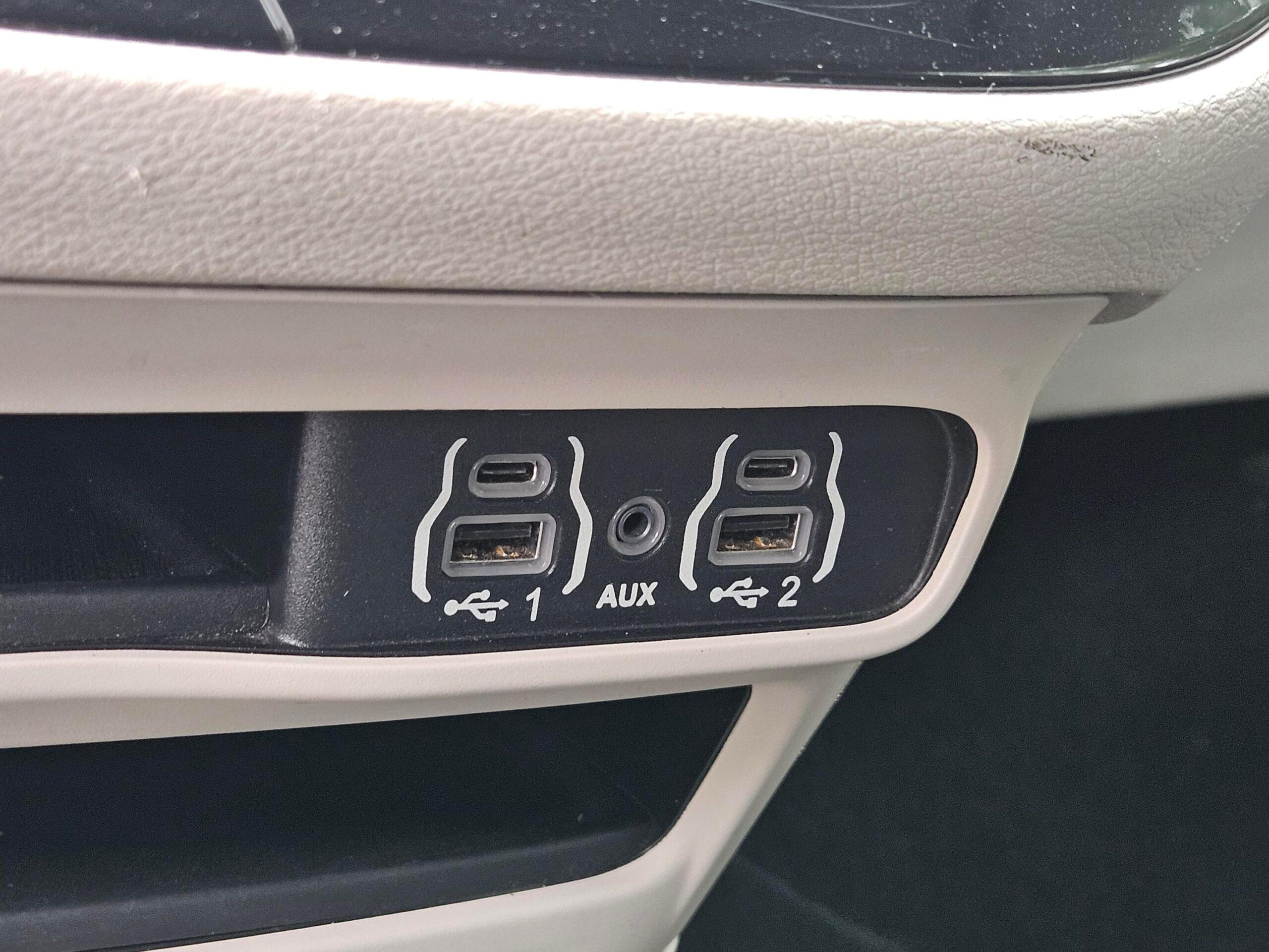 Chrysler Voyager Lx - Thumbnail 18