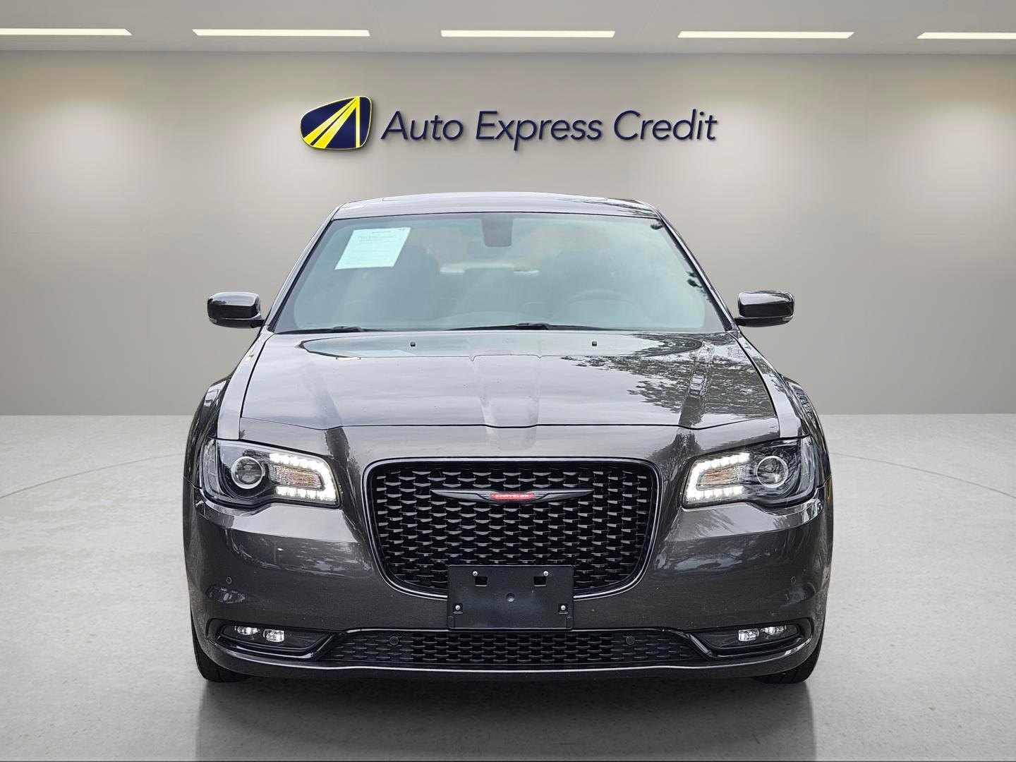 Chrysler 300 300S - Thumbnail 2