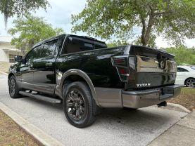 Nissan Titan Crew Cab - Thumbnail 14