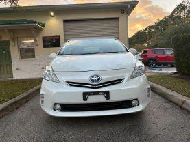 Toyota Prius V - Thumbnail 5