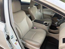 Toyota Prius V - Thumbnail 19