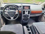 Chrysler Town & Country Lx - Thumbnail 2