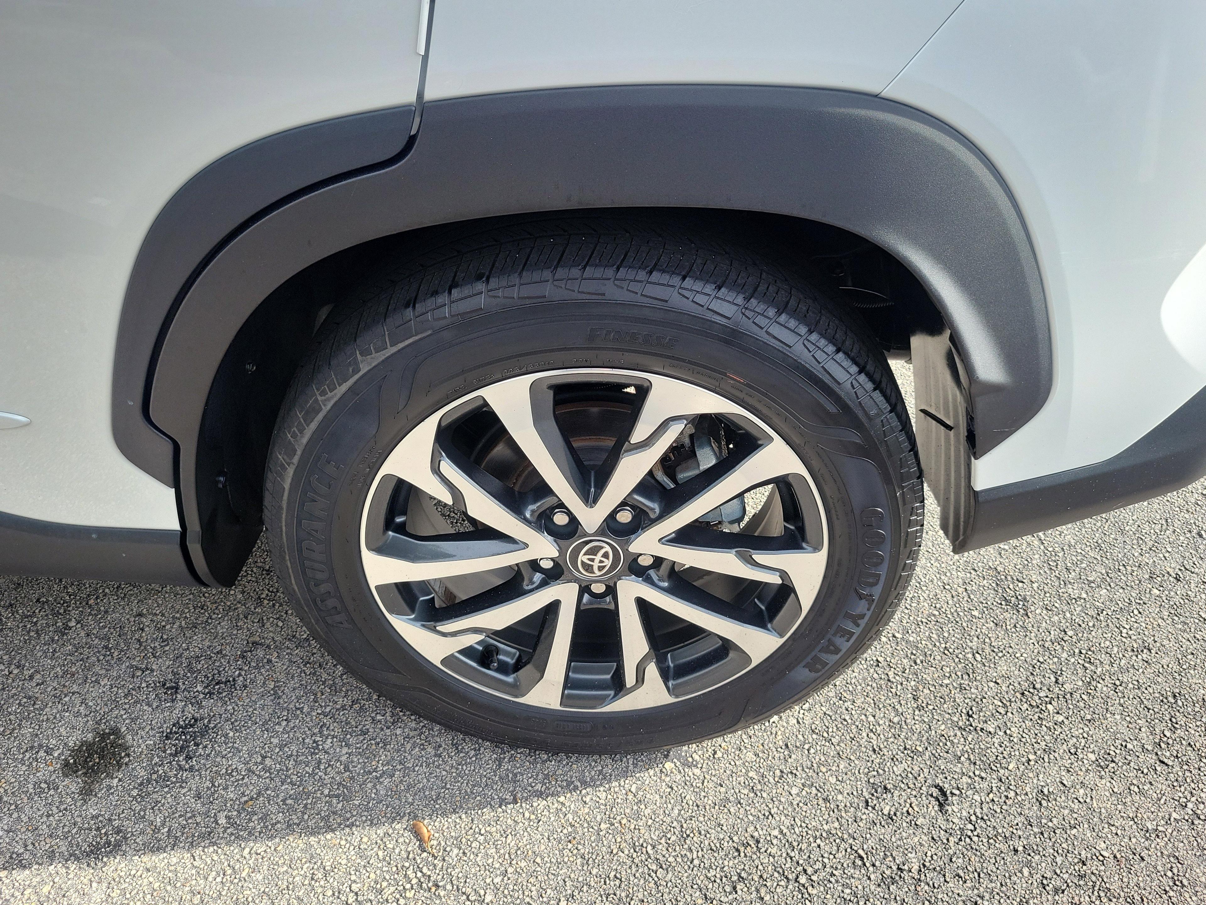 Toyota Corolla Cross Xle Fwd - Thumbnail 10