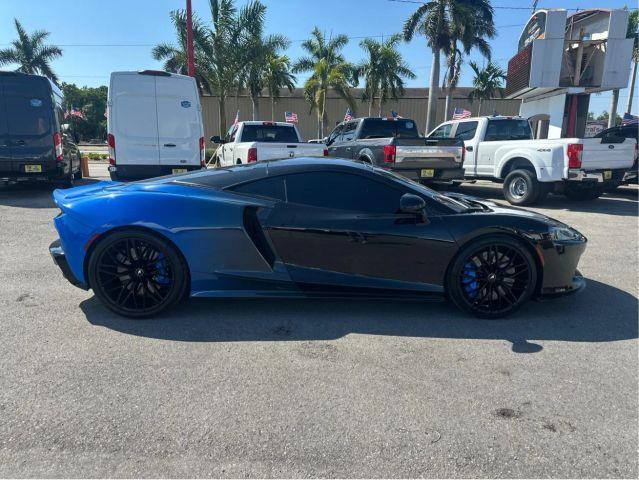 MCLAREN GT - Thumbnail 4