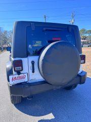 Jeep Wrangler Unlimited - Thumbnail 12