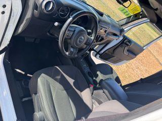 Jeep Wrangler Unlimited - Thumbnail 16