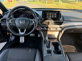 Honda Accord - Thumbnail 15