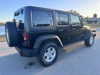 Jeep Wrangler - Thumbnail 12