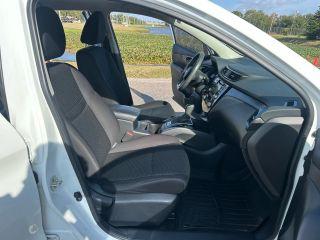 Nissan Rogue Sport - Thumbnail 2