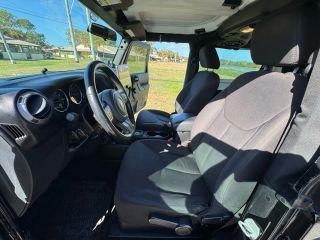 Jeep Wrangler - Thumbnail 18