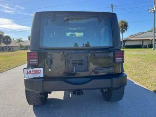 Jeep Wrangler - Thumbnail 14