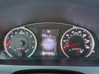 Toyota Camry - Thumbnail 4