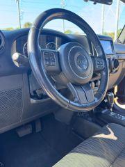 Jeep Wrangler - Thumbnail 20