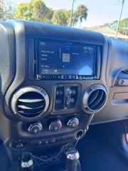 Jeep Wrangler - Thumbnail 19