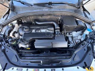 Volvo Xc60 - Thumbnail 4