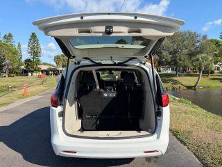 Chrysler Voyager - Thumbnail 3