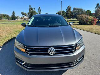 Volkswagen Passat - Thumbnail 14