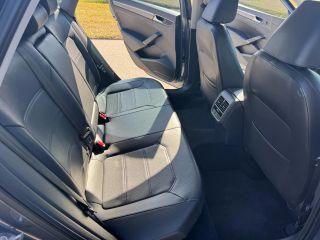 Volkswagen Passat - Thumbnail 20