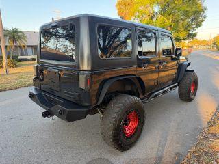 Jeep Wrangler - Thumbnail 12