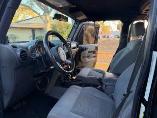 Jeep Wrangler - Thumbnail 20