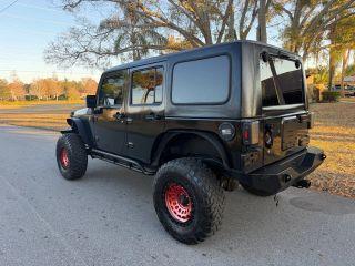 Jeep Wrangler - Thumbnail 13