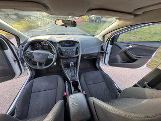 Ford Focus - Thumbnail 15