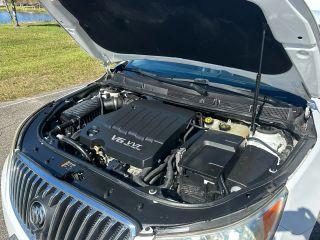 Buick Lacrosse - Thumbnail 4