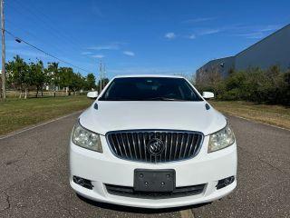 Buick Lacrosse - Thumbnail 9