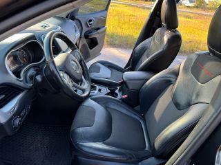 Jeep Cherokee - Thumbnail 18