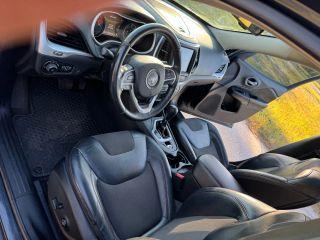 Jeep Cherokee - Thumbnail 17