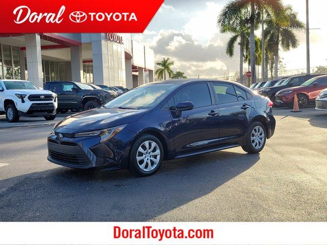 Toyota Corolla Le Fwd - View 1