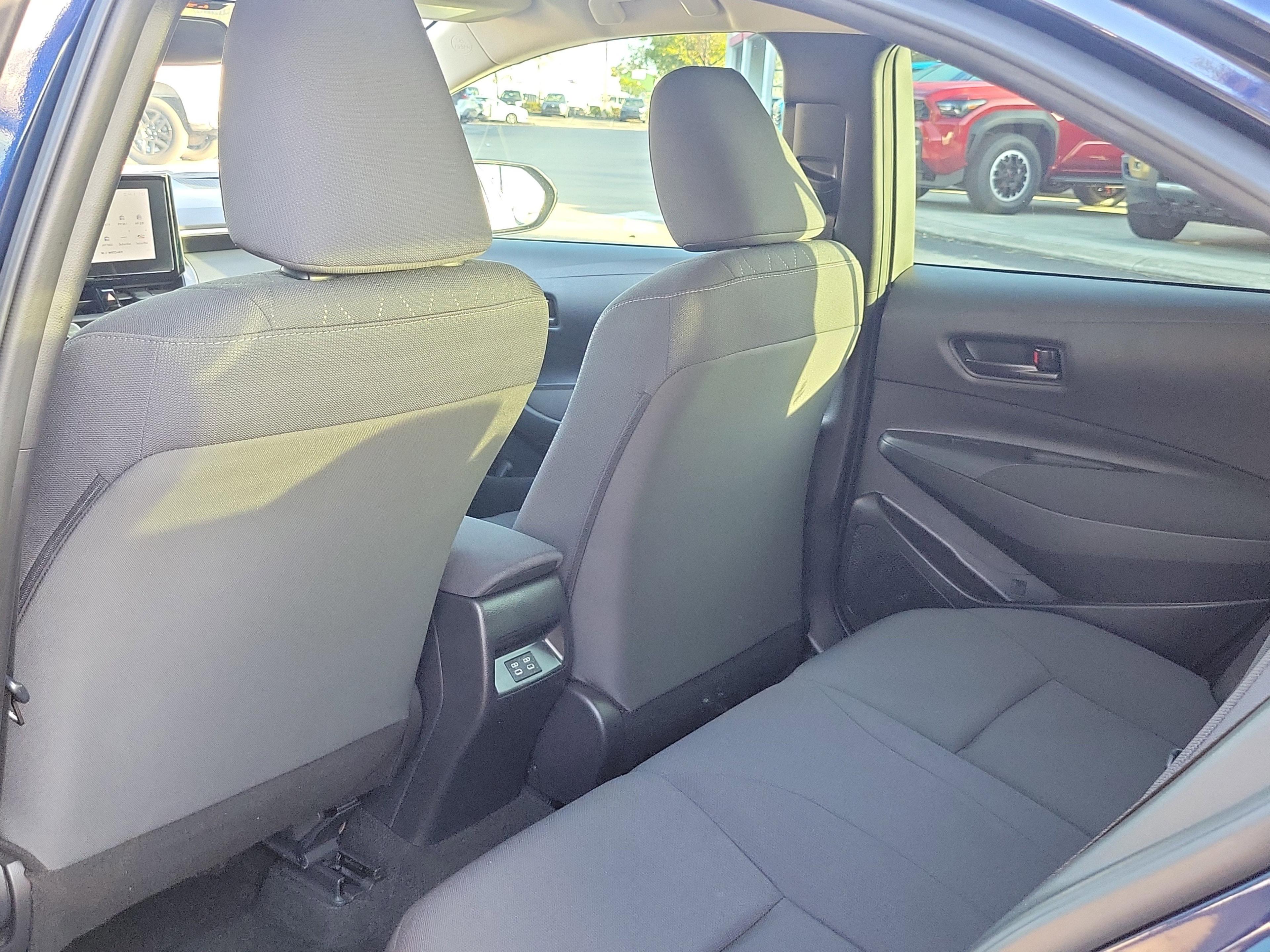 Toyota Corolla Le Fwd - Thumbnail 10