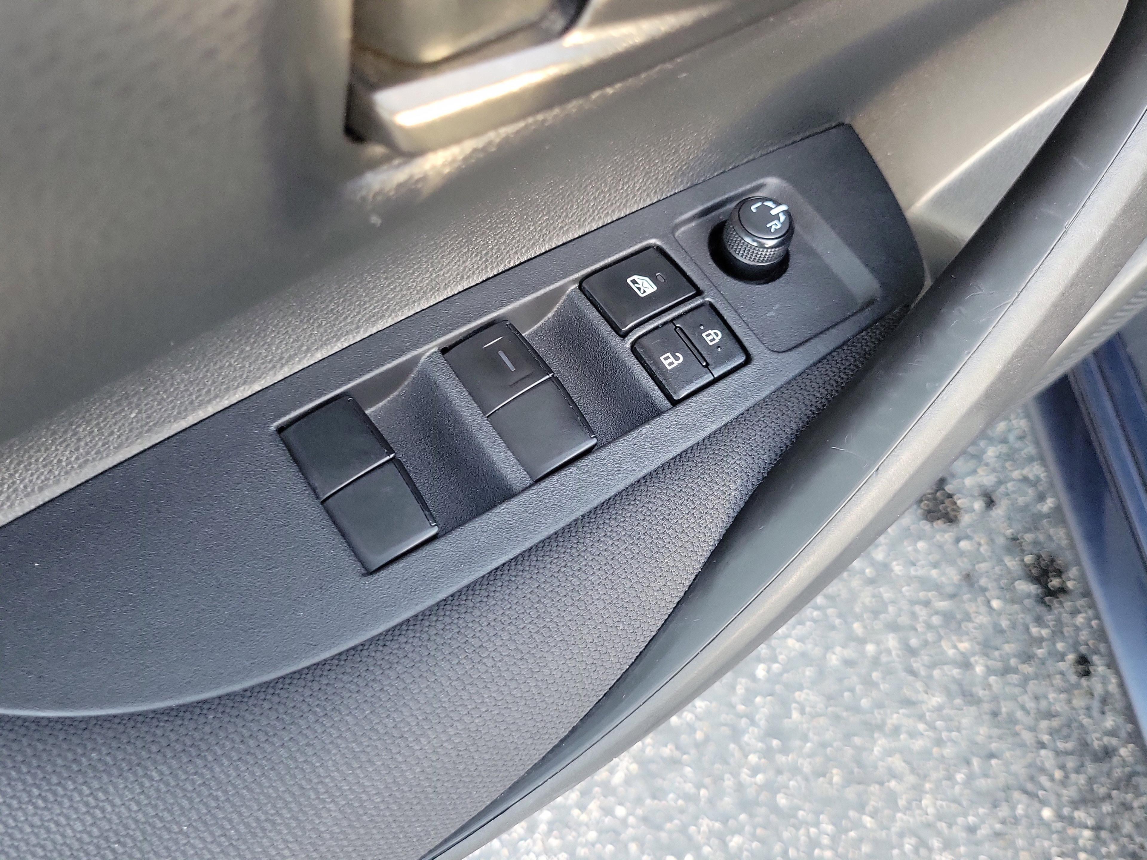 Toyota Corolla Le Fwd - Thumbnail 15