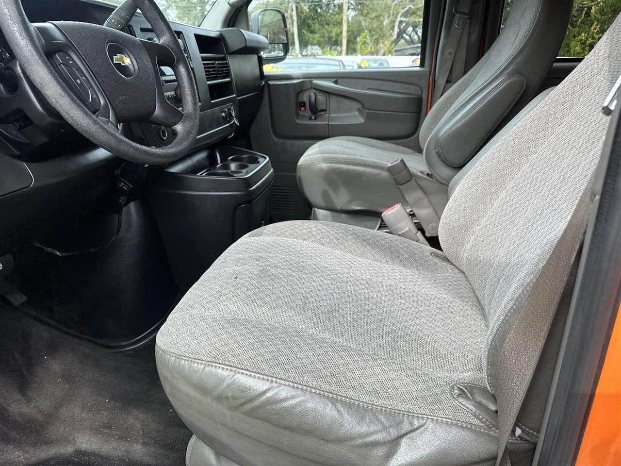 Chevrolet Express Passengerrwd 3500 135" Lt W/1Lt - Thumbnail 13