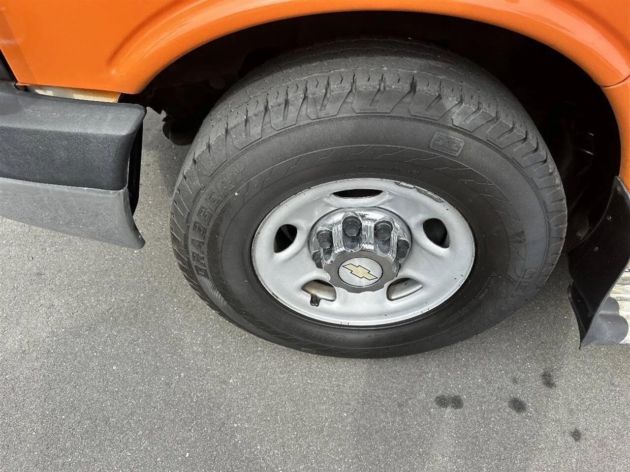 Chevrolet Express Passengerrwd 3500 135" Lt W/1Lt - Thumbnail 14