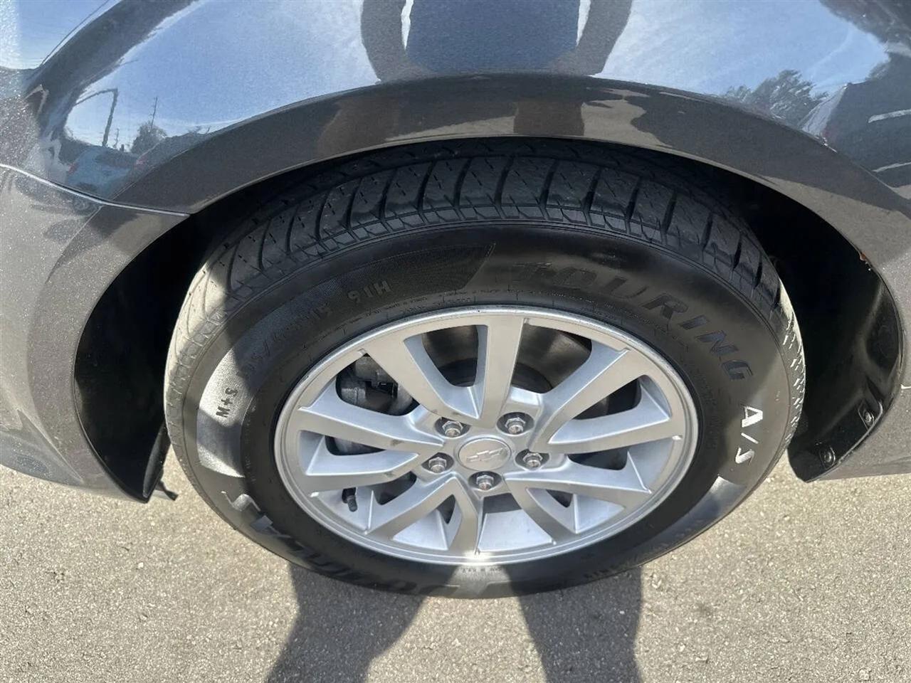 Chevrolet Sonic4Dr Sdn Auto Lt - Thumbnail 10