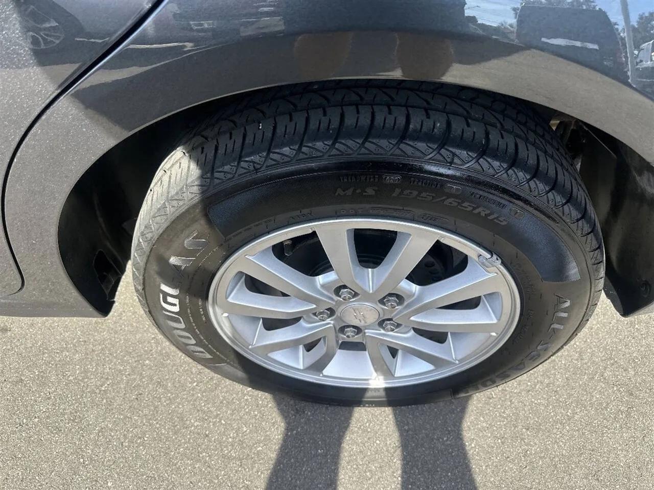 Chevrolet Sonic4Dr Sdn Auto Lt - Thumbnail 11