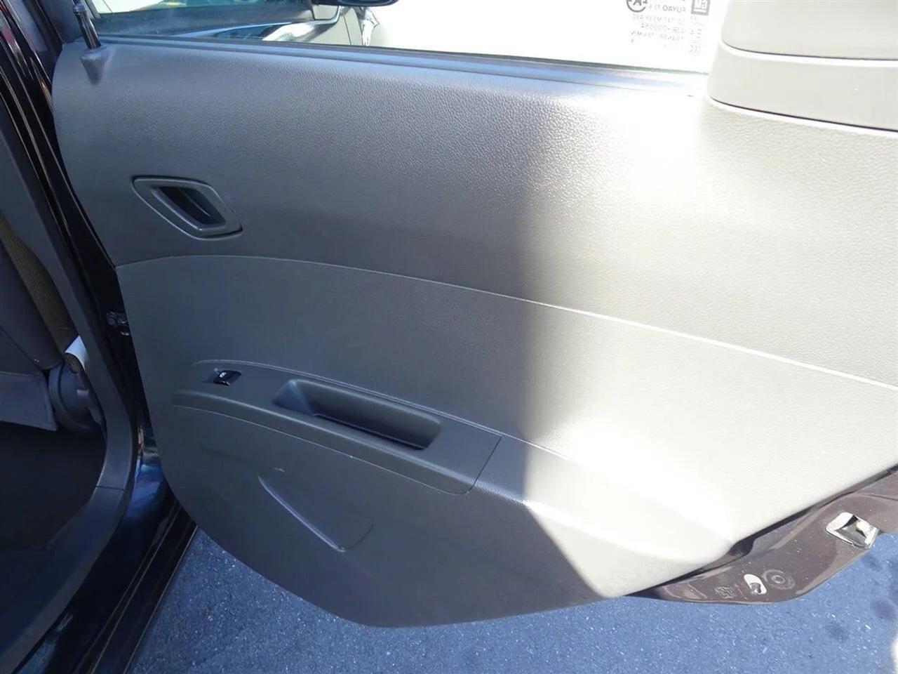 Chevrolet Spark5Dr Hb Cvt Ls - Thumbnail 14