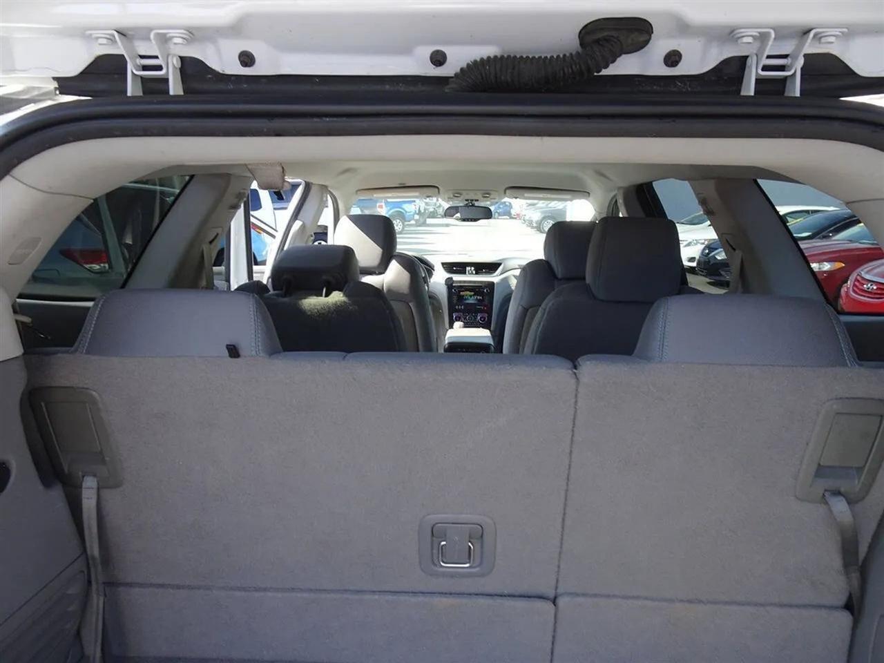 Chevrolet Traversefwd 4Dr Lt W/2Lt - Thumbnail 19