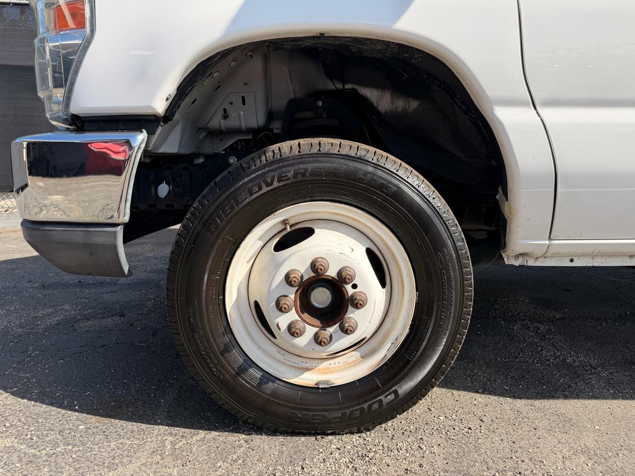 Ford Econolinee-350 Super Duty - Thumbnail 8