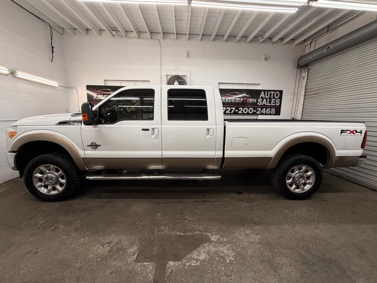 Ford F-350 Sdlariat Crew Cab 4Wd - Thumbnail 2