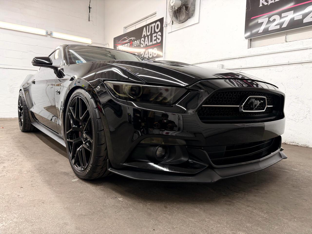 Ford Mustanggt Coupe - Thumbnail 8