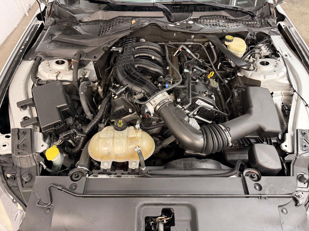 Ford Mustangv6 Convertible - Thumbnail 9