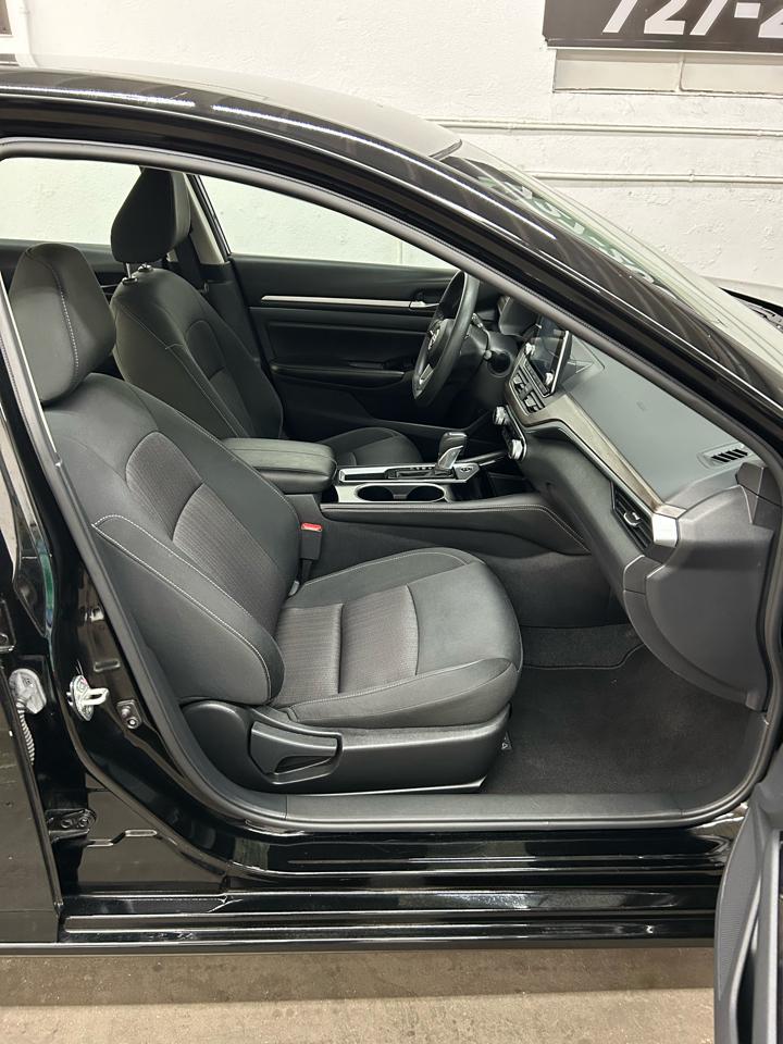 Nissan Altima2.5 Sv - Thumbnail 17