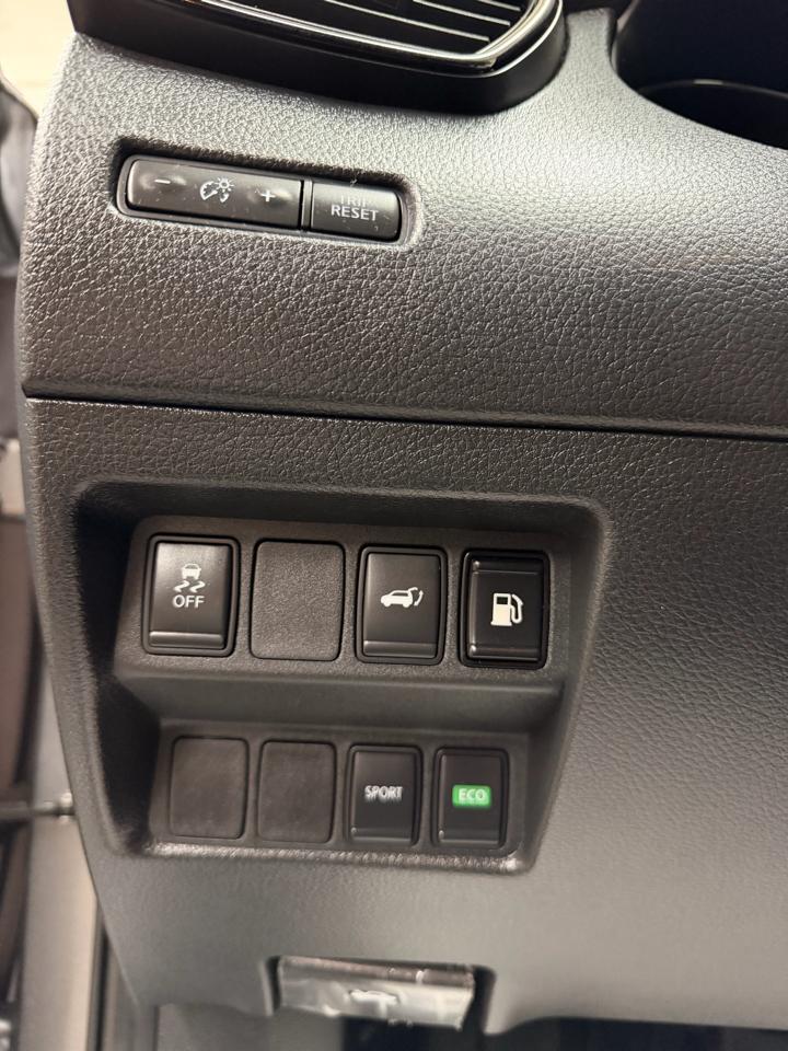 Nissan Roguesv 2Wd - Thumbnail 18