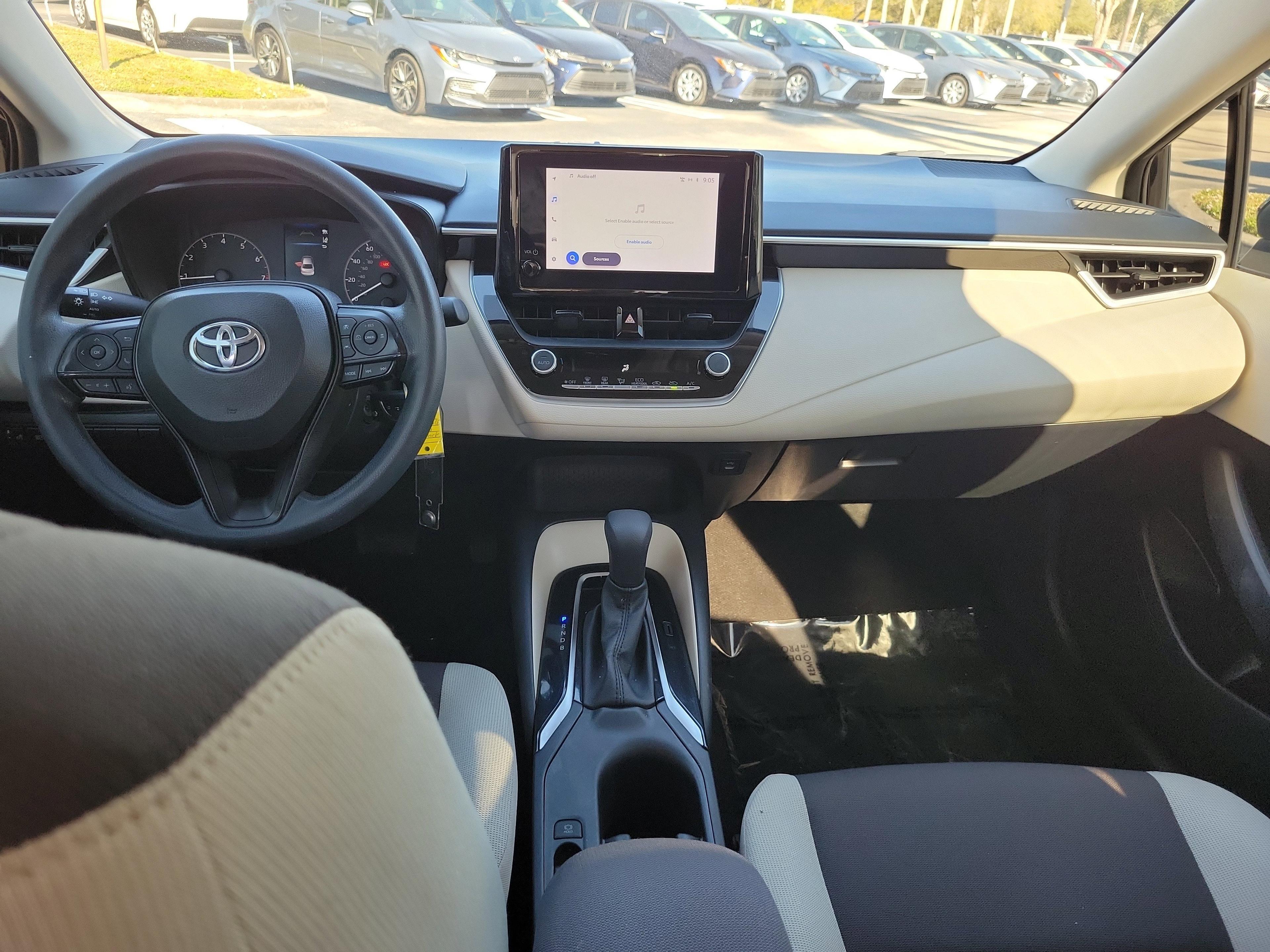 Toyota Corolla Le Fwd - Thumbnail 11