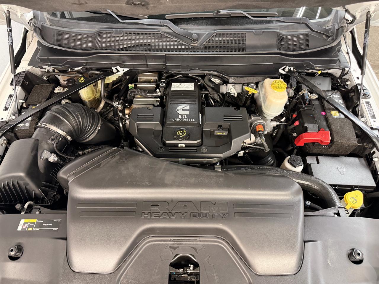 Ram 5500Crew Cab Swb 2Wd Drw - Thumbnail 11