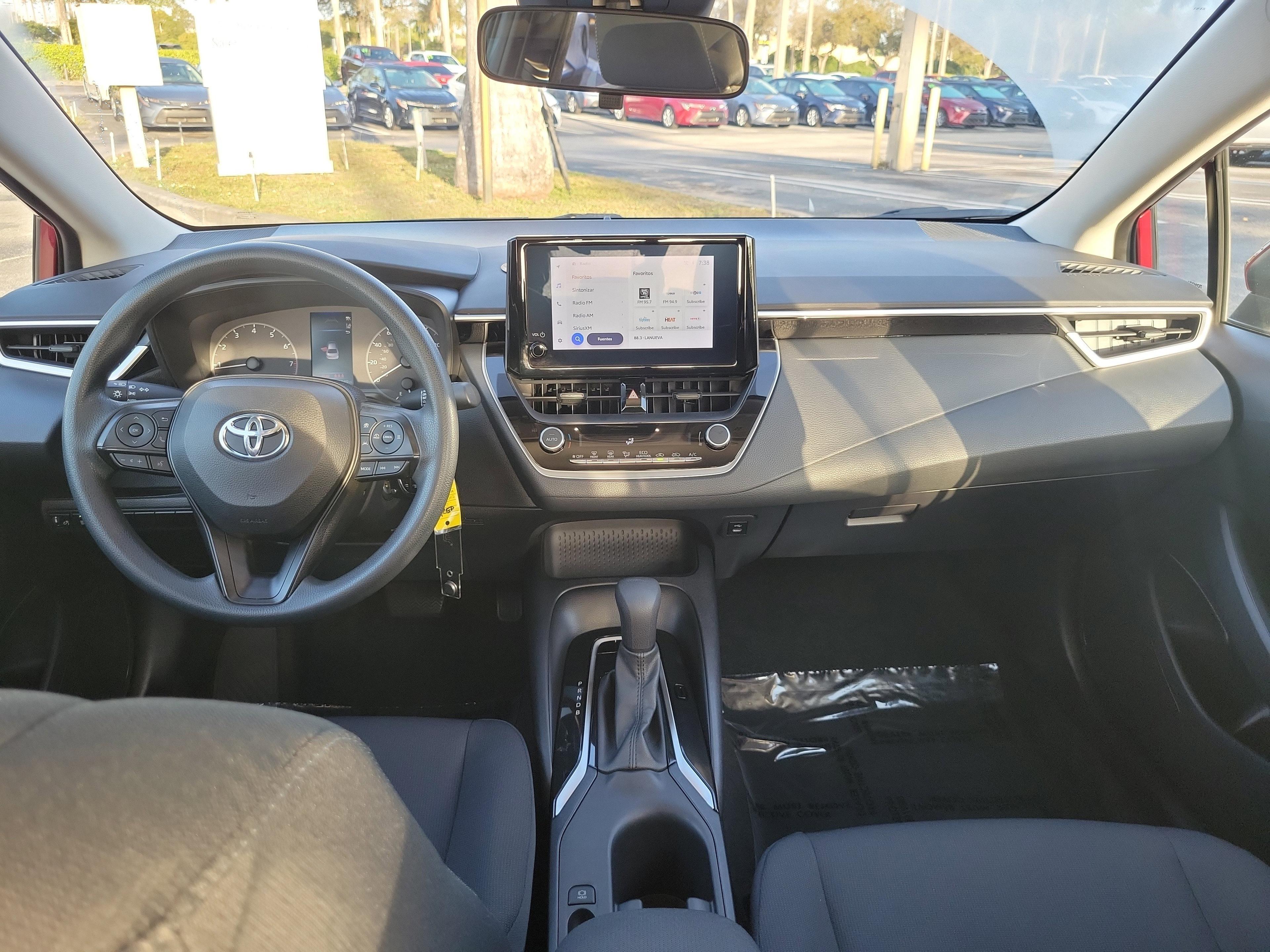 Toyota Corolla Le Fwd - Thumbnail 11